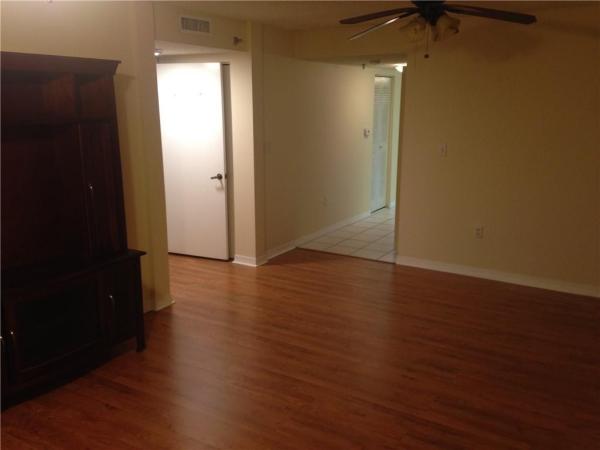 Tangerine Of Pine Island Ridge, 9470 Tangerine Pl #408, Davie, Florida 33324, image 2