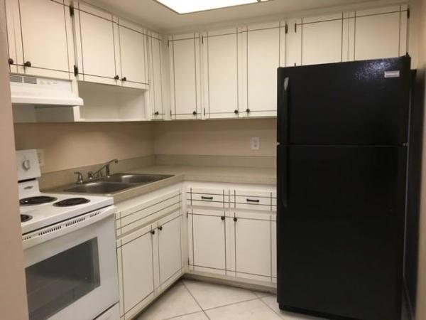 Glouchester House, 660 Glouchester St #3, Boca Raton, Florida 33487, image 1