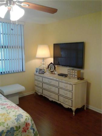 Palm Springs 3, 7360 NW 18th St #101, Margate, Florida 33063, image 1