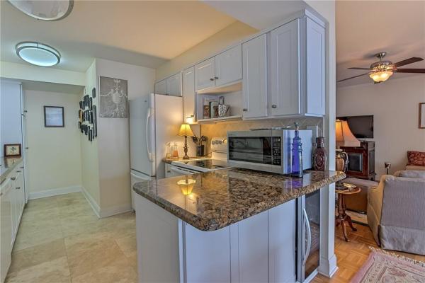 Townhouse Isles, 3 Middlesex Dr, Wilton Manors, Florida 33305, image 3