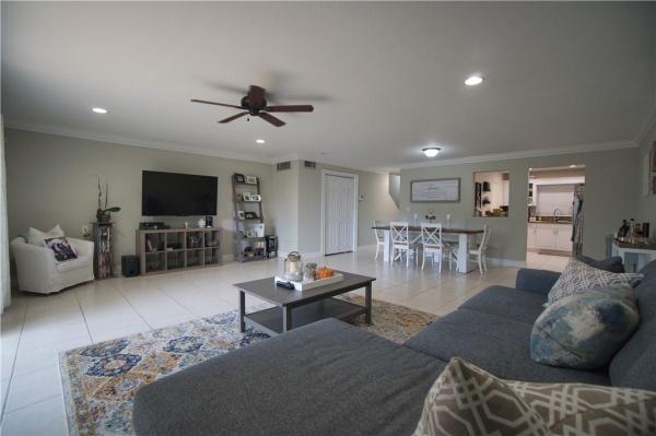 Villas Of Saint Laurent, 1590 Rue Vendome #6A, Pembroke Pines, Florida 33026, image 1