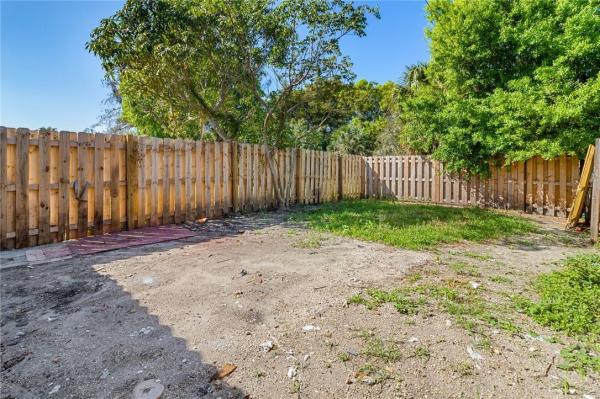 Orchard Lake Townhouses, 2203 NW 55th Ter, Lauderhill, Florida 33313, image 3