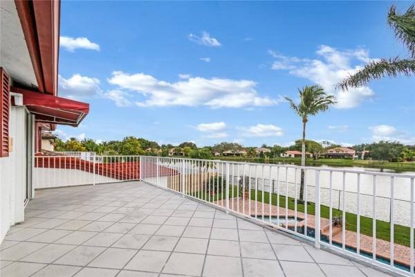Falcon's Lea, 14980 E Falcons Lea Dr, Davie, Florida 33331, image 1