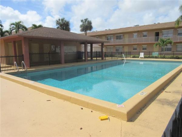 Courts At Oakland Park, 101 NE 41st St #20A, Oakland Park, Florida 33334, image 1