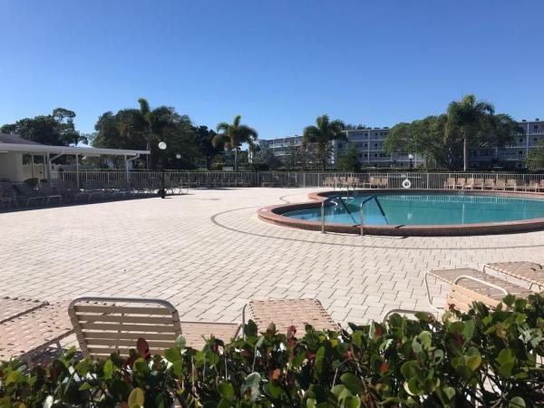 Lyndhurst, 45 Lyndhurst B, Deerfield Beach, Florida 33442, image 2