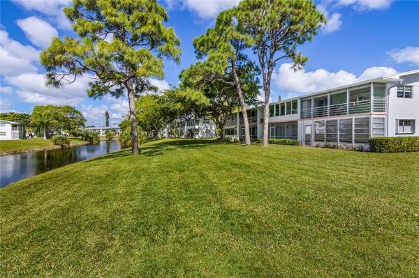 Lyndhurst, 45 Lyndhurst B, Deerfield Beach, Florida 33442, image 3