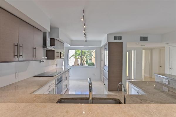 28 Via Lago, Boynton Beach, Florida 33435, image 1