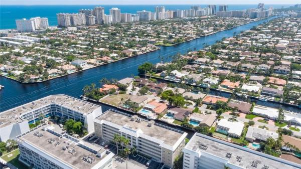 Westchester House, 3080 NE 47th Ct #405, Fort Lauderdale, Florida 33308, image 1