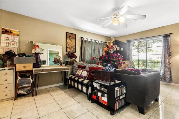 450 NE 37th St, Boca Raton, Florida 33431, image 1