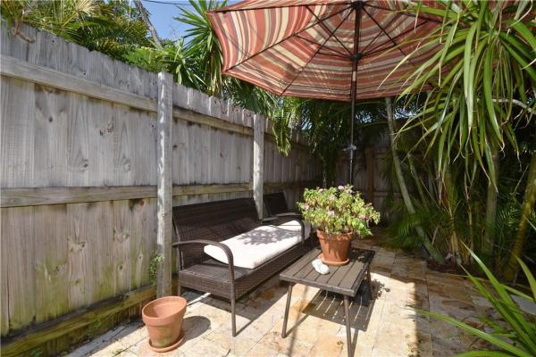 Valencia At Wilton Manors, 909 NE 23rd Dr, Wilton Manors, Florida 33305, image 3