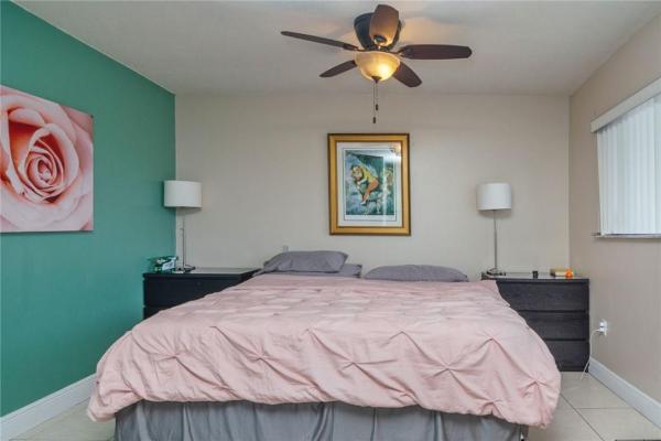 Lakes Of Acadia, 19366 NW 56th Pl, Miami Gardens, Florida 33055, image 2