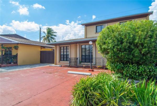 Lakes Of Acadia, 19366 NW 56th Pl, Miami Gardens, Florida 33055, image 1