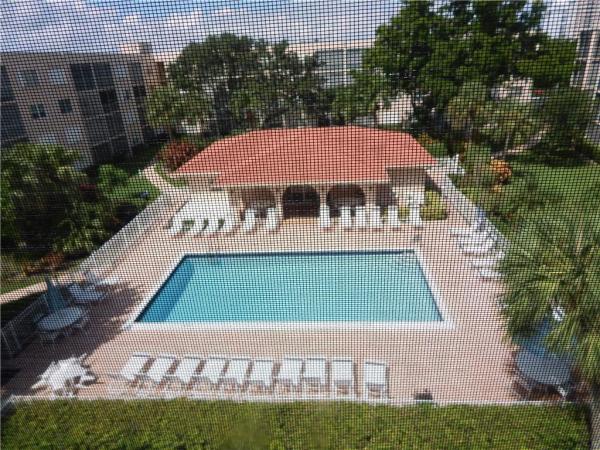 Gardens By The Sea South, 1541 S Ocean Blvd #416, Lauderdale By The Sea, Florida 33062, image 1