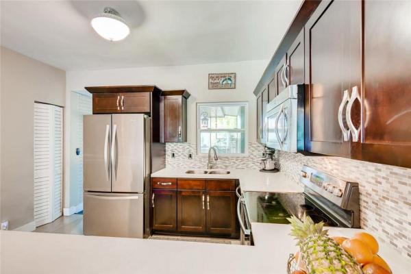 Dania Heights, 225 SW 5th St, Dania Beach, Florida 33004, image 1