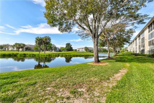 Portofino Village, 3202 Portofino Pt #A2, Coconut Creek, Florida 33066, image 1