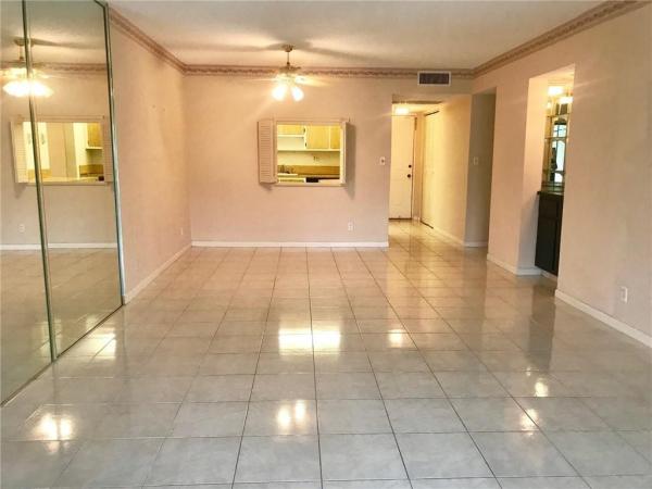 Isle Of Boca Dunes, 9300 SW 8th St #123, Boca Raton, Florida 33428, image 2