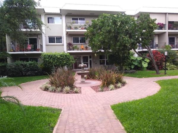 River Manor, 3000 NE 5th Ter #307-A, Wilton Manors, Florida 33334, image 2