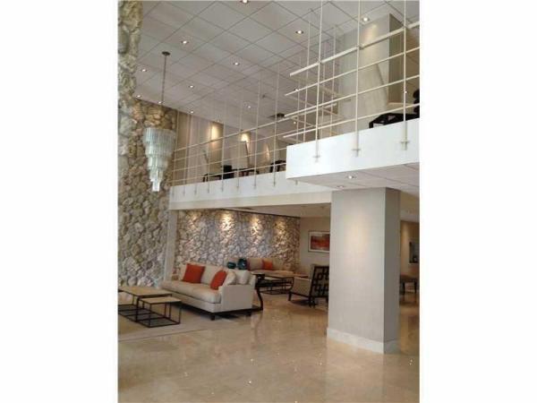 Hollywood Towers, 3111 N Ocean Dr #701, Hollywood, Florida 33019, image 1