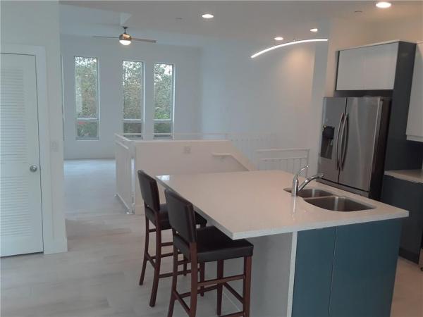 New Harbor Lofts, 703 SE 16th Ct, Fort Lauderdale, Florida 33316, image 2