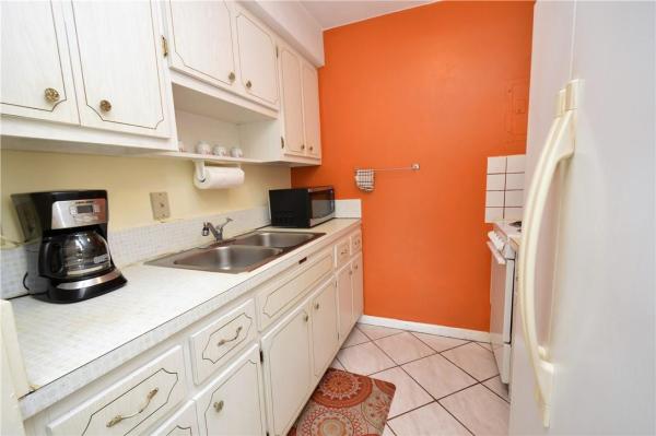 Mid Mari, 3230 NE 13th St #201, Pompano Beach, Florida 33062, image 1