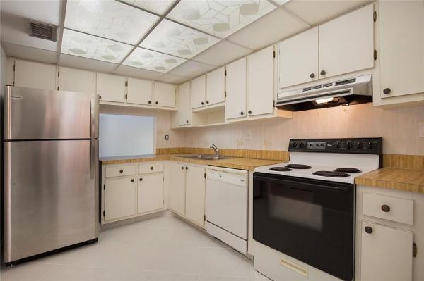 Lago West, 400 Commodore Dr #212, Plantation, Florida 33325, image 3
