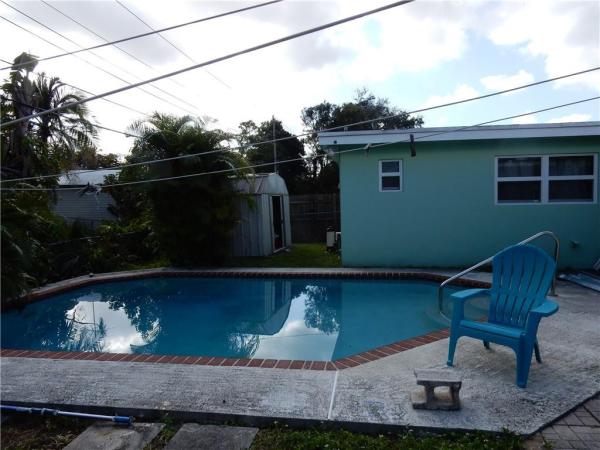 Driftwood Plaza, 6290 Raleigh St, Hollywood, Florida 33024, image 1