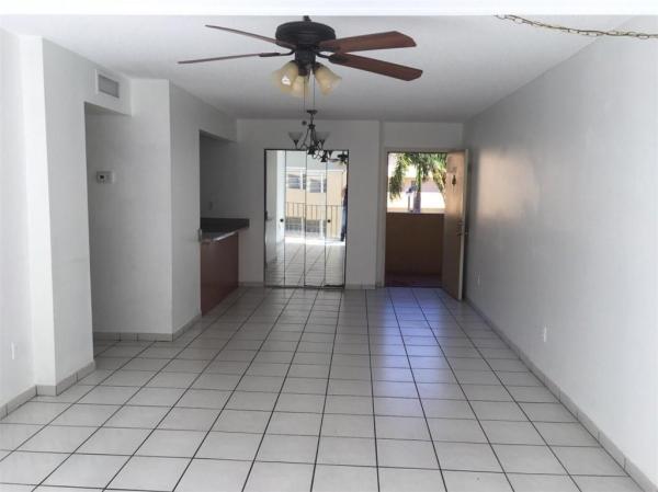 Pineside, 8893 Fontainebleau Blvd #203, Fountainebleau, Florida 33172, image 1