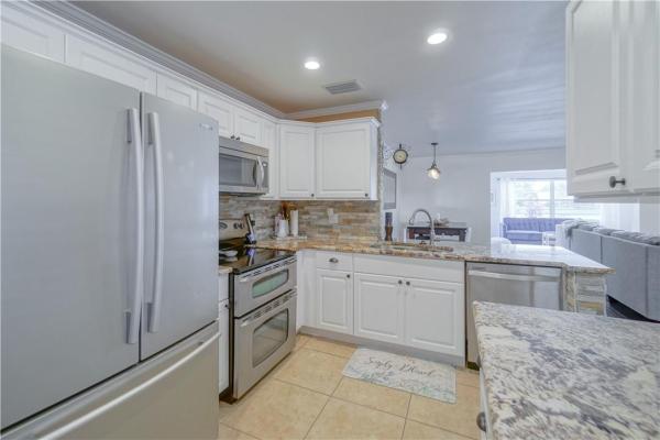American Homes At Southwind Lakes, 9387 Richmond Cir, Boca Raton, Florida 33434, image 3
