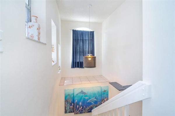 Les Chateaux, 4700 Grapevine Way, Davie, Florida 33331, image 3