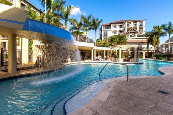 Wilton Station, 2601 NE 14th Ave #100, Wilton Manors, Florida 33334, image 2
