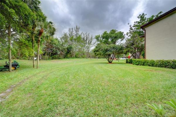 Glades Of Boca Lago, 21730 Arriba Real, Boca Raton, Florida 33433, image 3