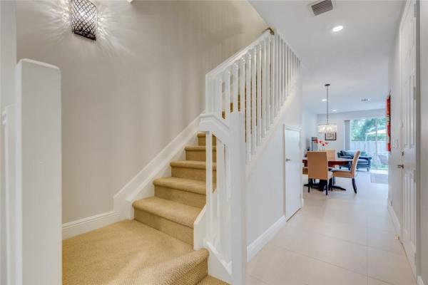 Vizcaya Townhomes At Palm-Aire, 4086 W Palm Aire Dr #16, Pompano Beach, Florida 33069, image 3