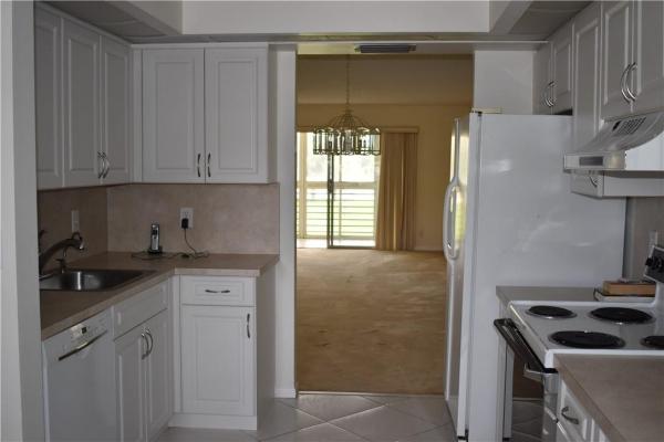 Abaco Village, 1603 Abaco Dr #D2, Coconut Creek, Florida 33066, image 1