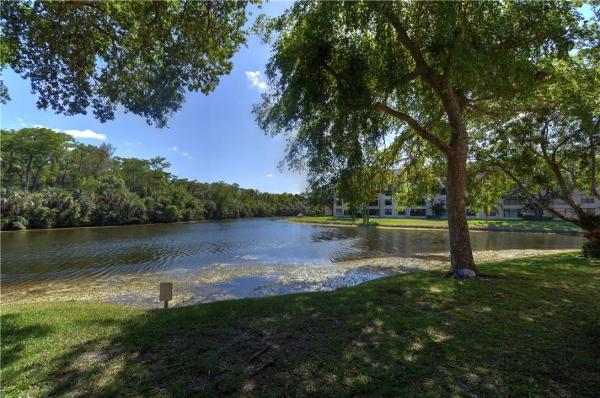 Applewood Village 4, 2927 Carambola Cir S #2002, Coconut Creek, Florida 33066, image 1