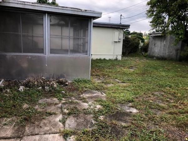 Englewood Manor, 2927 Giuliano Ave, Lake Worth, Florida 33461, image 3