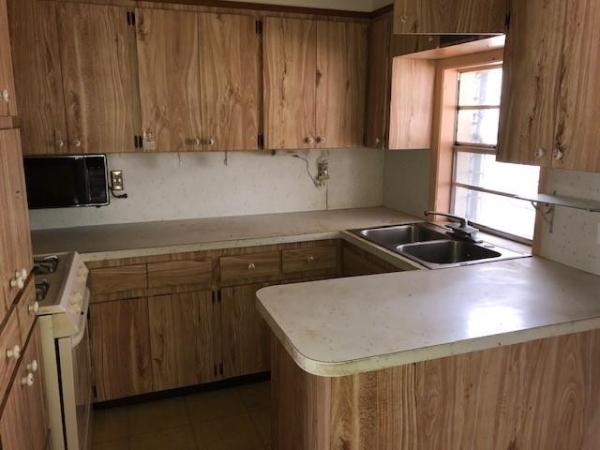Englewood Manor, 2927 Giuliano Ave, Lake Worth, Florida 33461, image 2