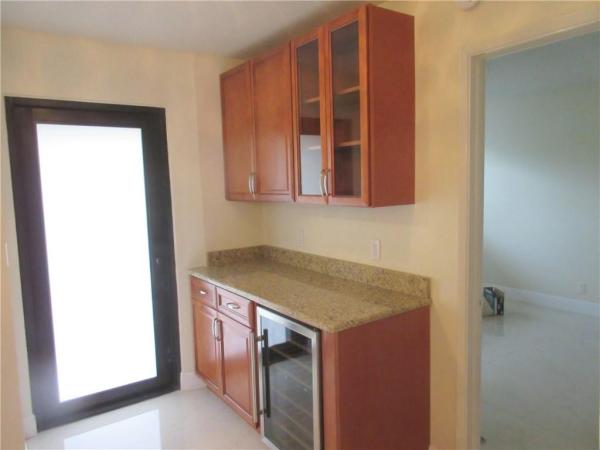 Garden Aire Village, 2601 NE 14th Street Cswy #322, Pompano Beach, Florida 33062, image 1