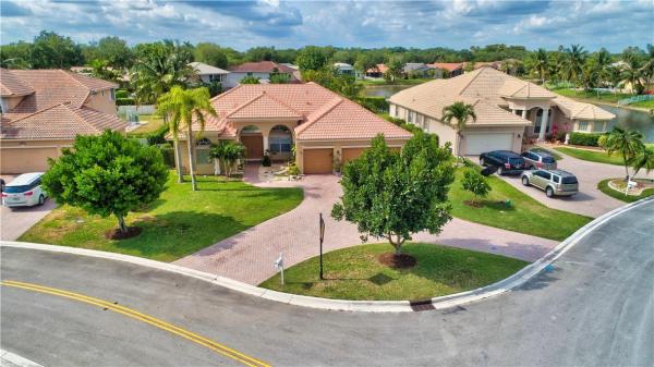 5740 NW 51st Pl, Coral Springs, Florida 33067, image 1