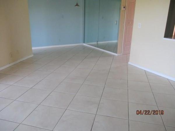 Lincoln Square, 305 Lincoln Ct, Deerfield Beach, Florida 33442, image 1