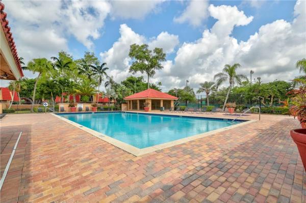 Banyan Lake, 8231 Severn Dr #B, Boca Raton, Florida 33433, image 3