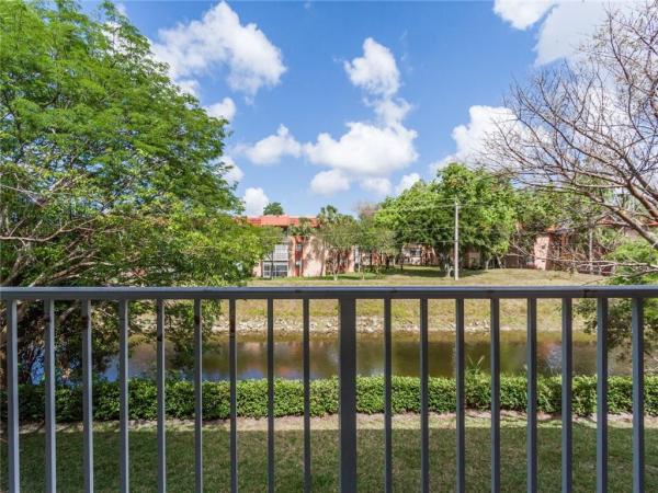 Royal River, 2901 Riverside Dr #202, Coral Springs, Florida 33065, image 2