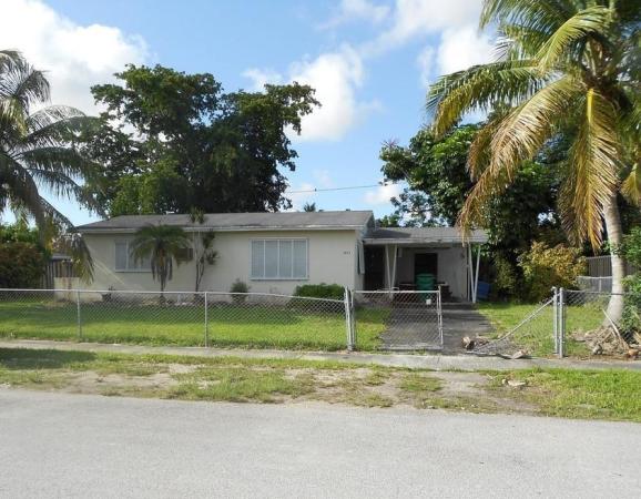Cutler Ridge Manor Estates, 9830 SW 197th St, Cutler Bay, Florida 33157, image 1