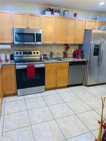 Countryside Townhomes, 4323 S Landar Dr, Lake Worth, Florida 33463, image 1