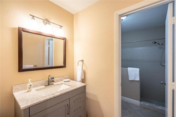 The Lakes Of Deer Creek, 3066 Deer Creek Lake Shore Dr, Deerfield Beach, Florida 33442, image 3