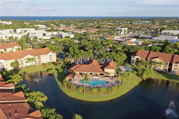 Mirabella Villas, 1117 Villa Ln, Boynton Beach, Florida 33435, image 2