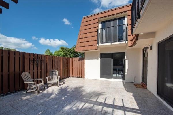 Village At Lake Pine, 11872 SW 9th Ct, Davie, Florida 33325, image 2