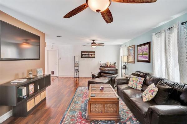 Lago Largo, 12225 NW 1st St, Plantation, Florida 33325, image 1