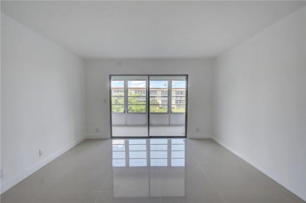 Portofino Village, 3005 Portofino Isle #L3, Coconut Creek, Florida 33066, image 1