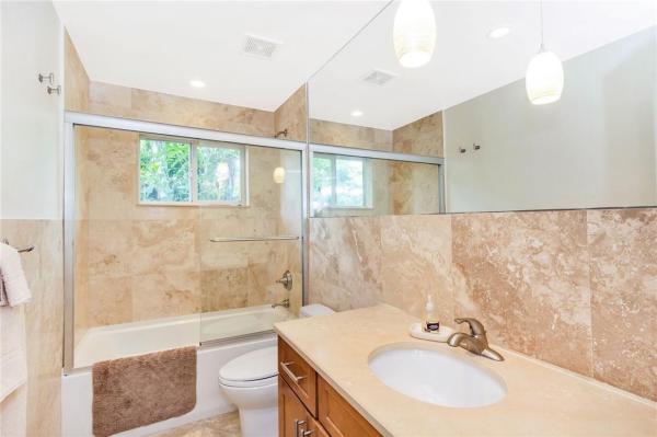Wilton Estates, 648 NW 29th St, Wilton Manors, Florida 33311, image 2