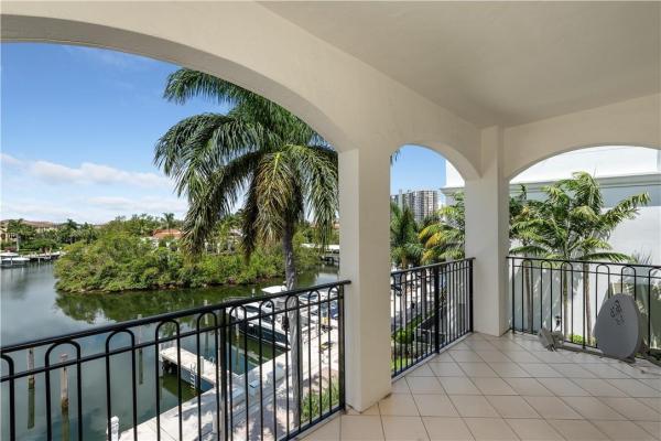 Mediterranean Village, 3900 Island Blvd #B306, Aventura, Florida 33160, image 3
